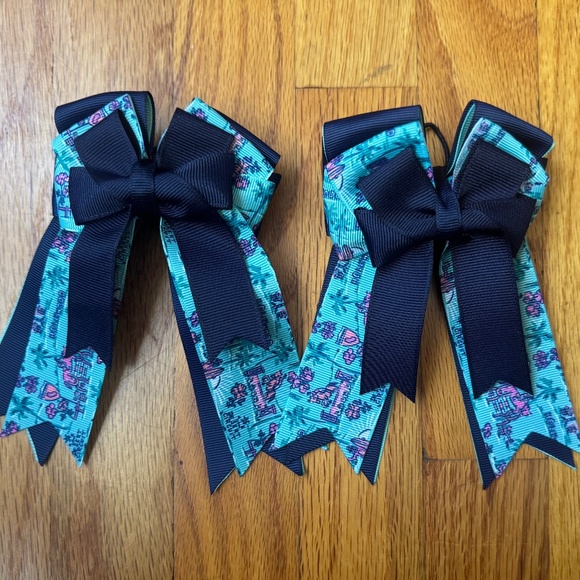 Equestrian Riding Bows - Picture 1 of 1